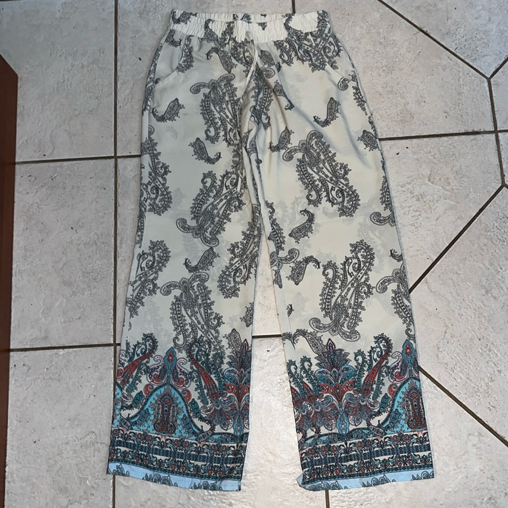 Bebop wide legged, elastic waist paisley pants, size medium